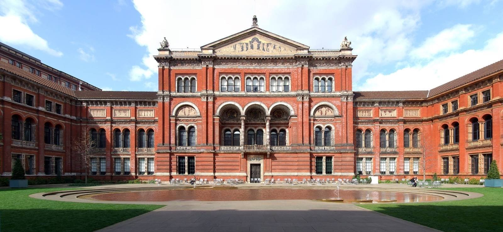 Victoria And Albert Museum Should Be Visited By Art Lovers Victoria And Albert Museum Should Be Visited By Art Lovers