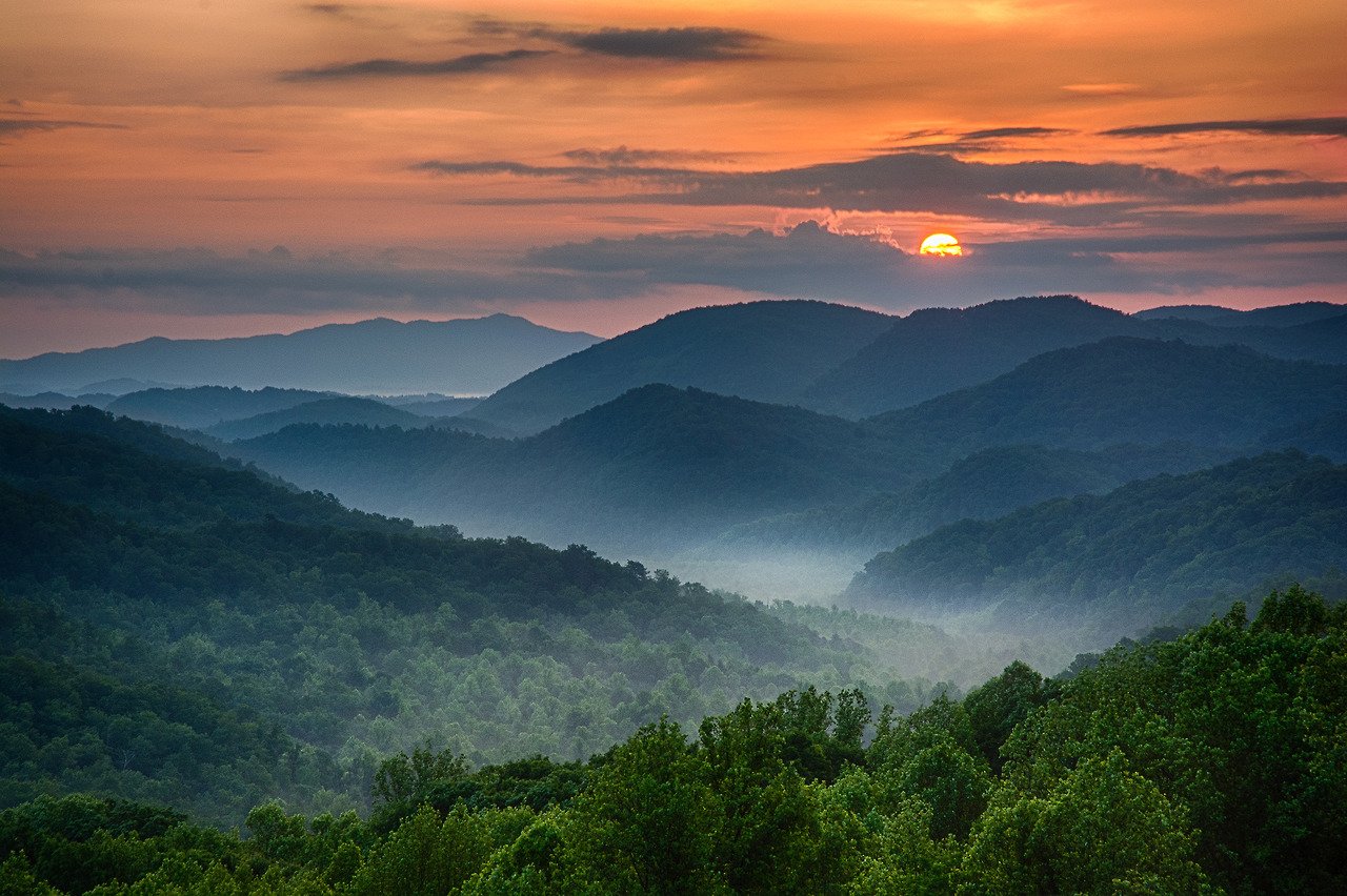 Great Smoky Mountains National Park, Tennessee, USA - Traveldigg.com