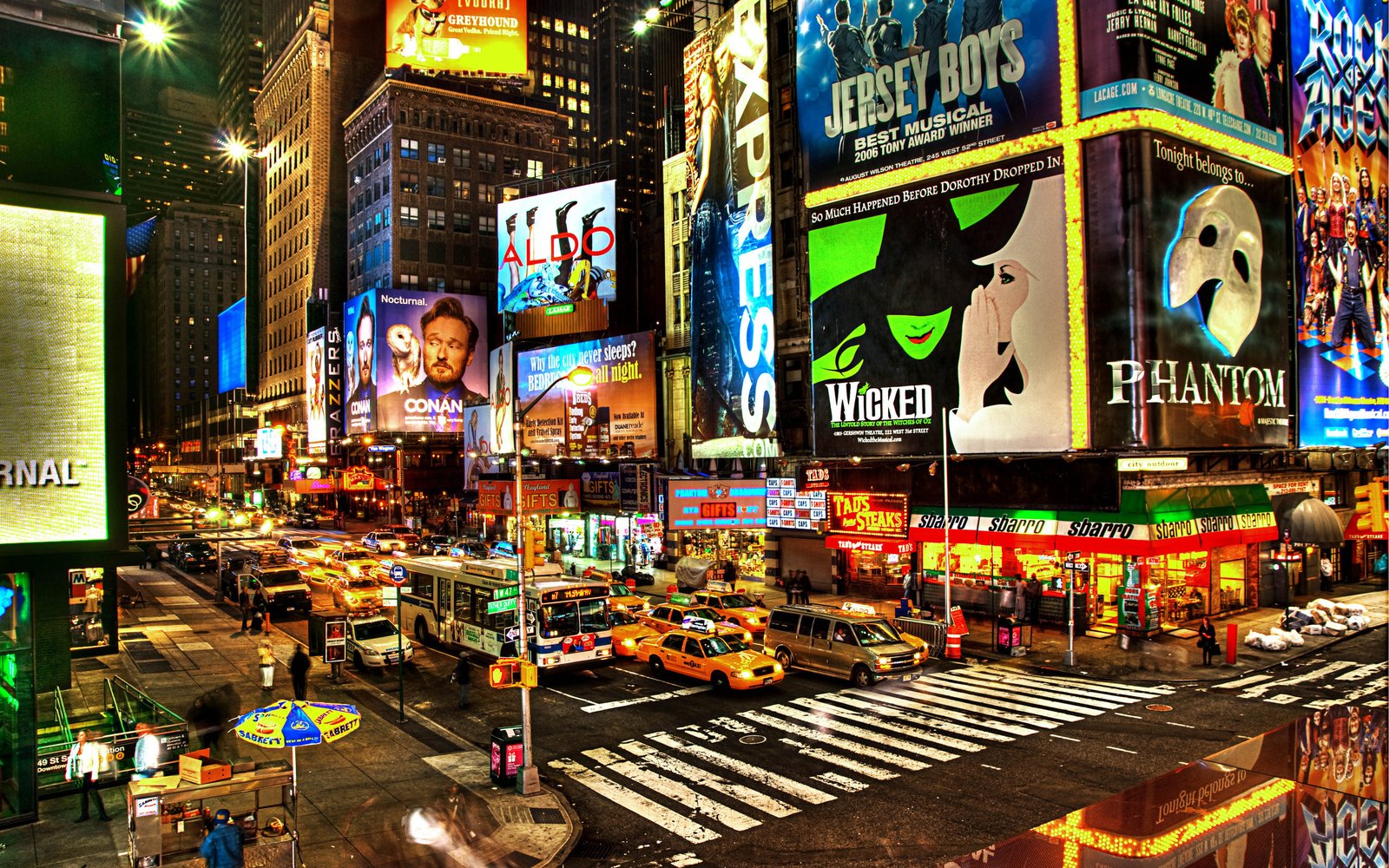 Times Square New York The Most Famous Entertainment Centers In The