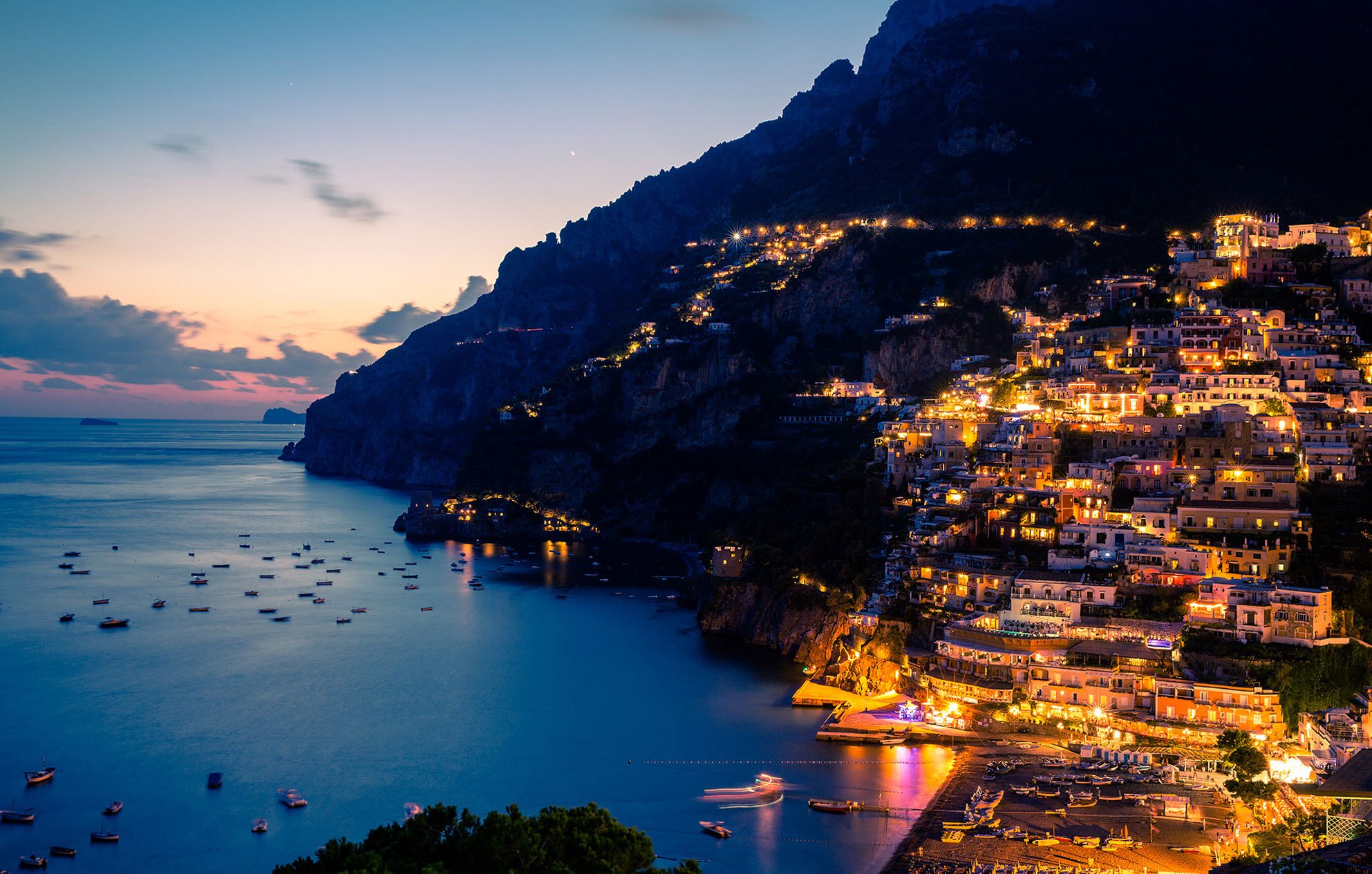 The Amalfi Coast Has Some Of Italy S Most Beautiful Coastal Towns - Vrogue