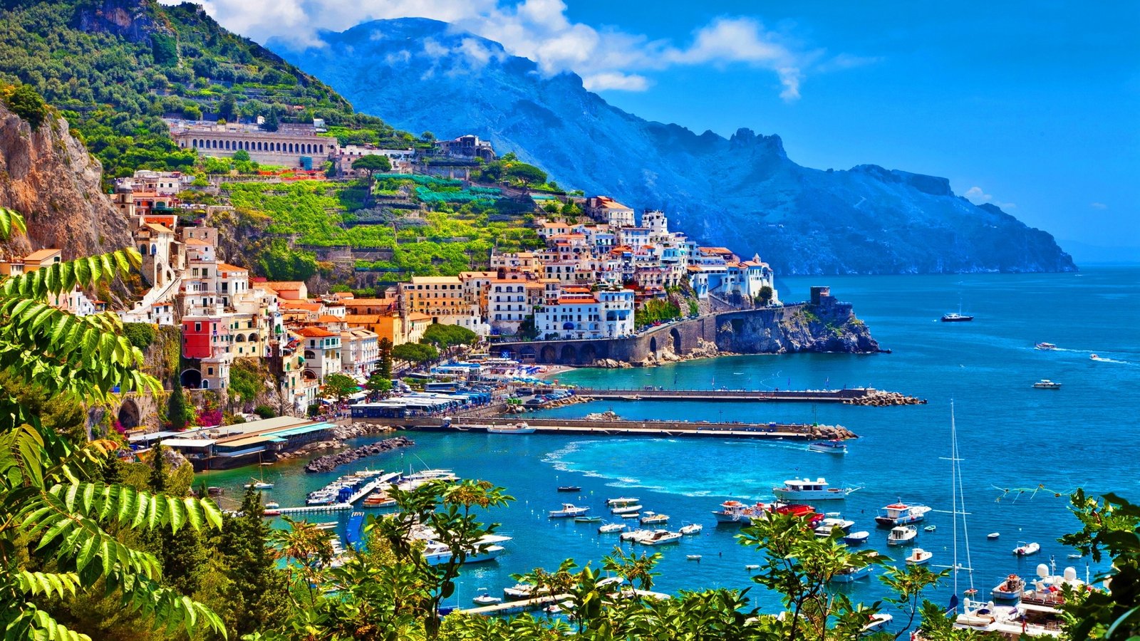 Amalfi Coast Italy, Very Beautiful Seaside Panorama - Traveldigg.com