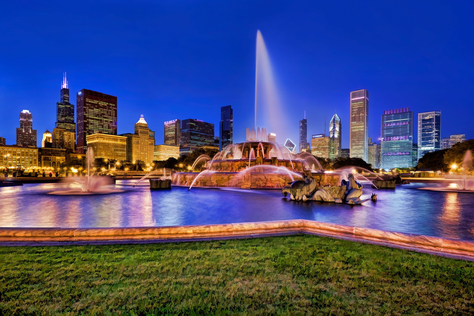 Buckingham Fountain Panorama, Chicago - Traveldigg.com