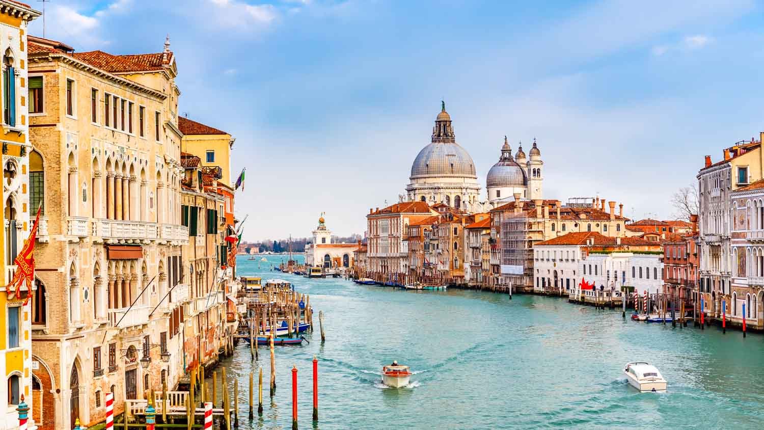 The Beauty Of The Grand Canal In Venice Italy Traveldigg
