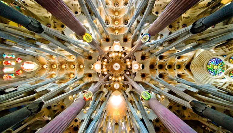 La Sagrada Familia, The Church Nuanced "Art Deco" In The Heart Of ...