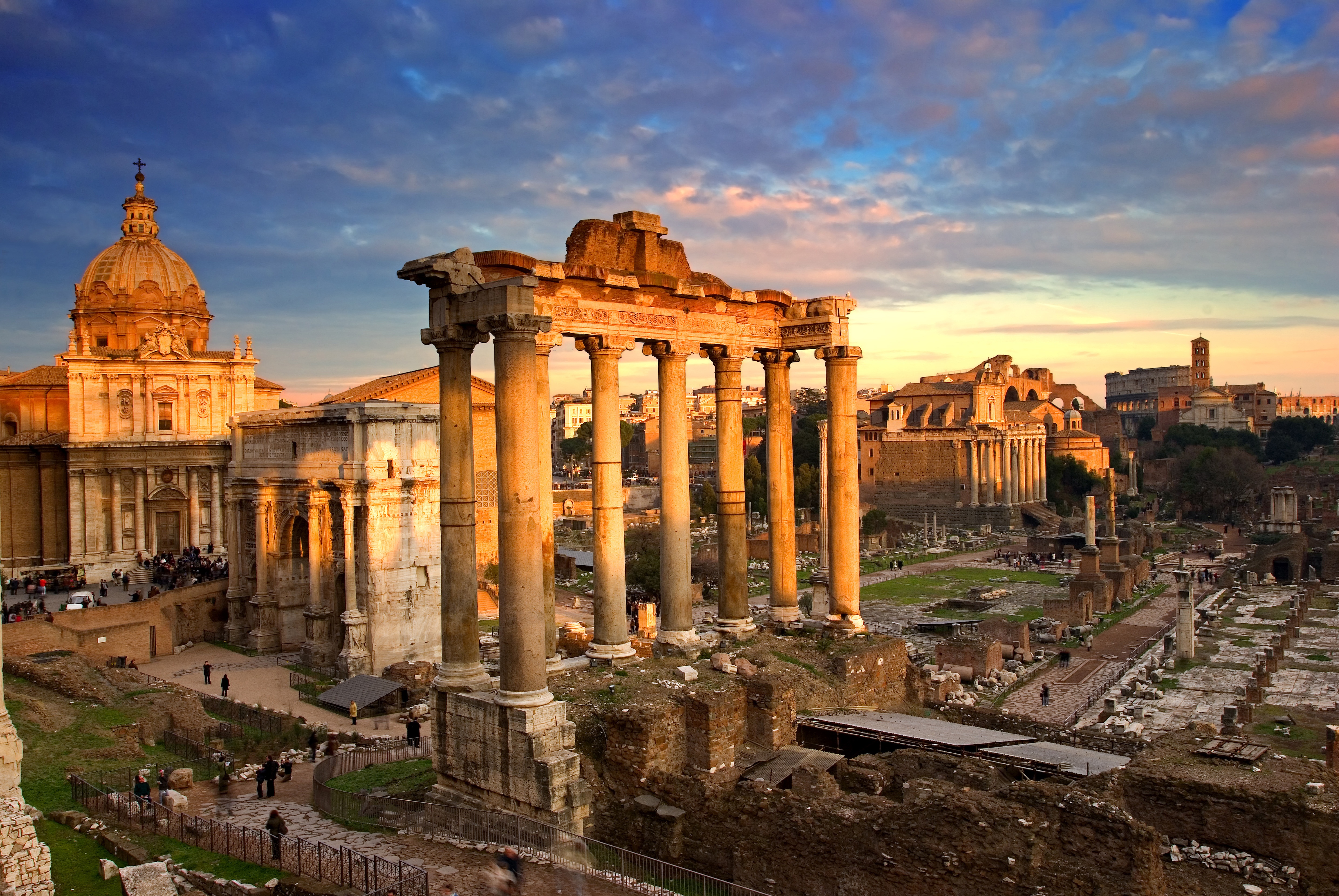 can you visit roman forum before colosseum