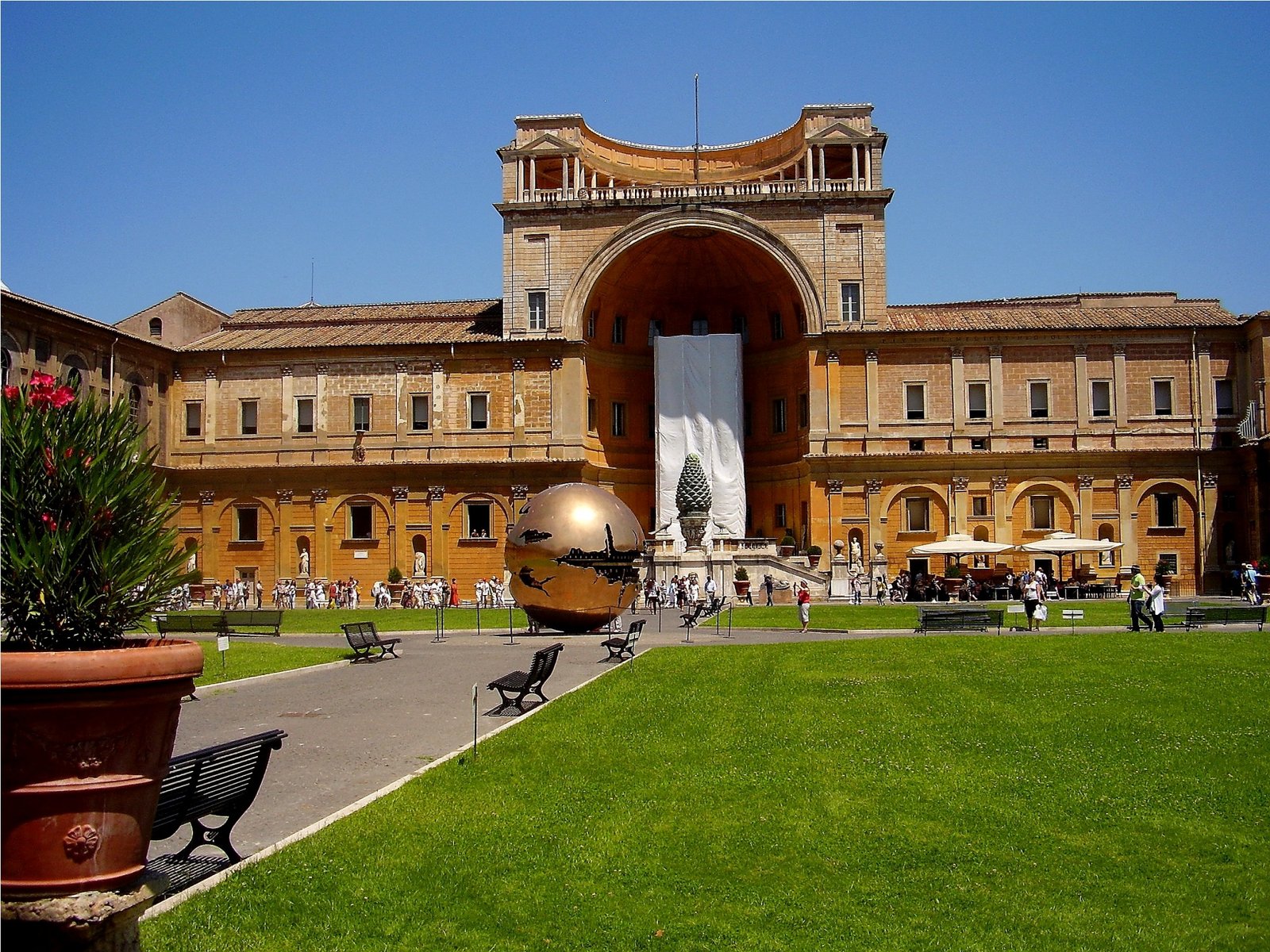 Pictures In The Vatican Museum At Joseph Stanfield Blog