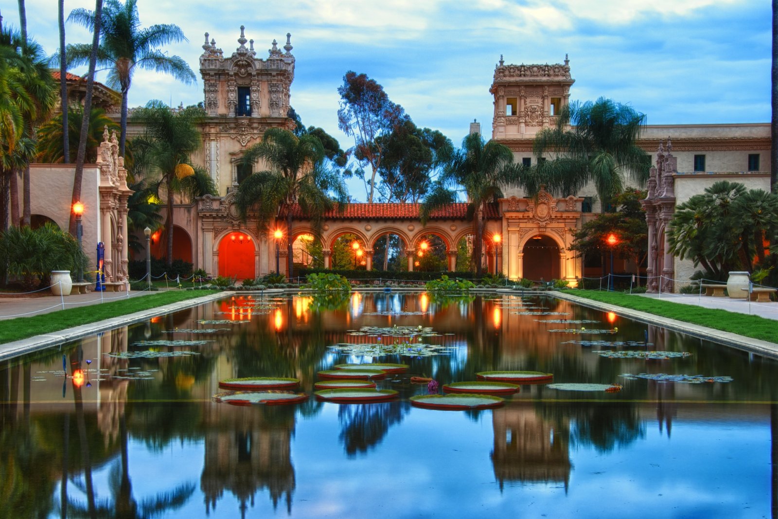 Самые калифорния. Balboa Park Сан-Диего. Сан-Диего (Калифорния). Сан Диего город в США. Парк Бальбоа Калифорния.