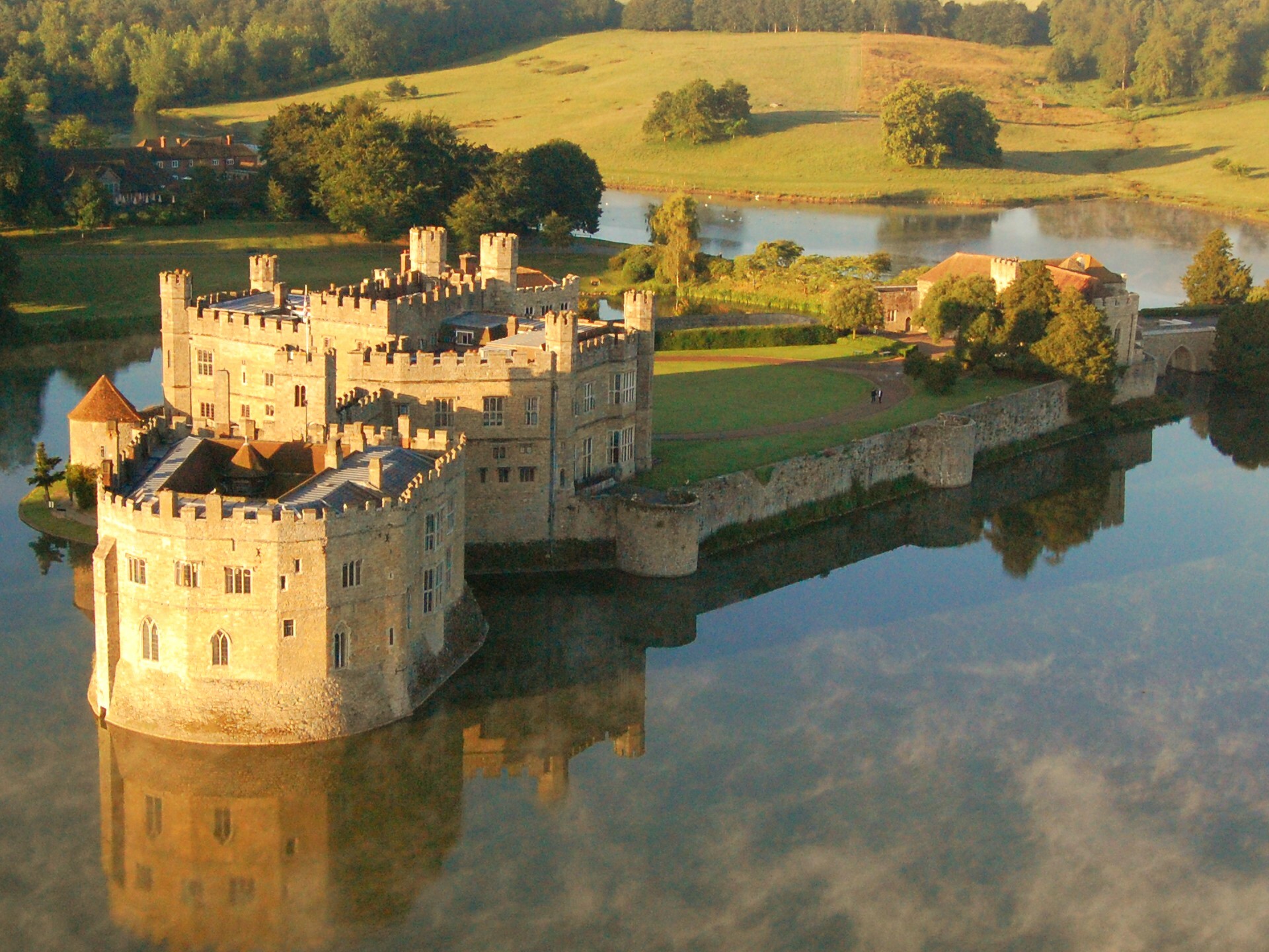 castles to visit midlands