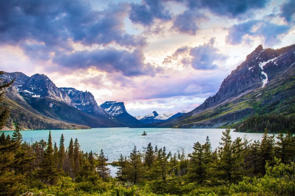 Glacier National Park, Montana, Canada - Traveldigg.com