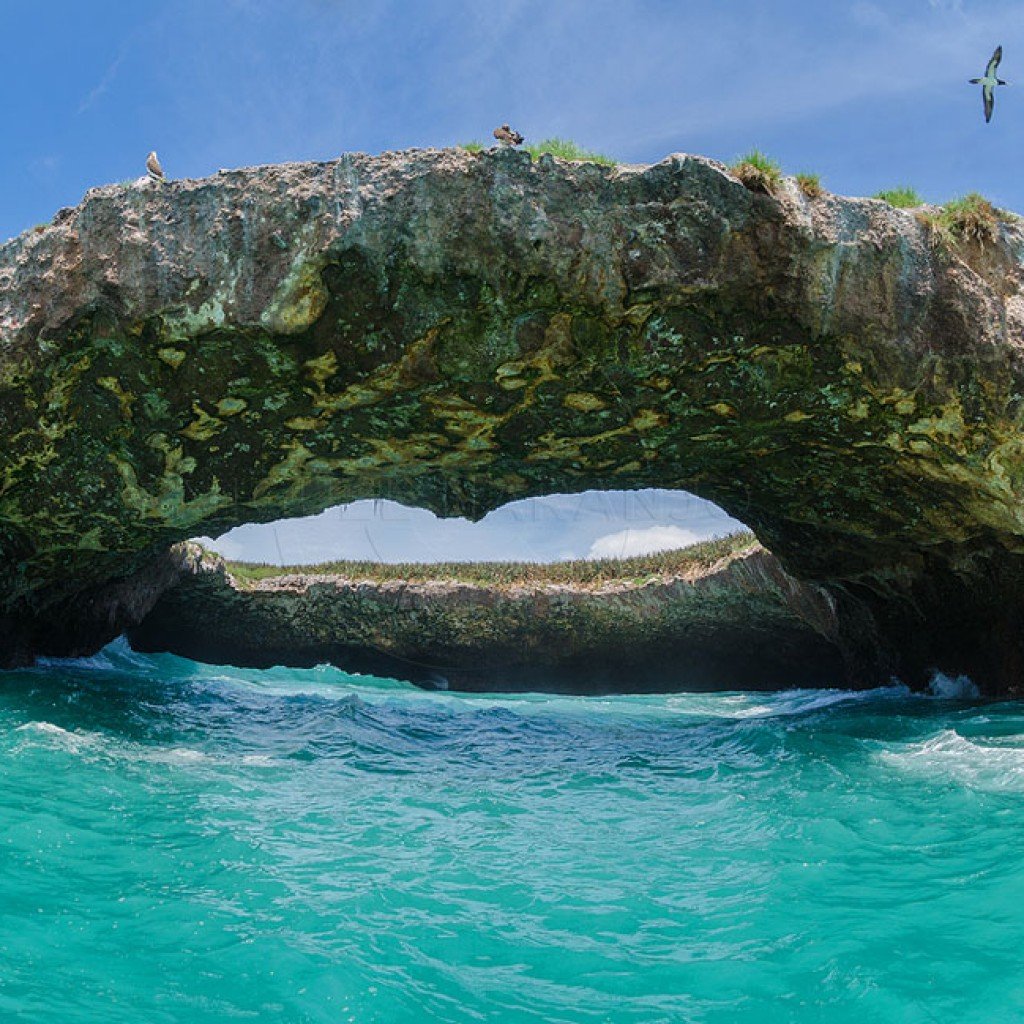 Hidden Beach, The Secluded Heaven in Marieta Islands, Mexico ...