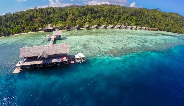 Raja Ampat, A Heaven In The Eastern Of Indonesia - Traveldigg.com